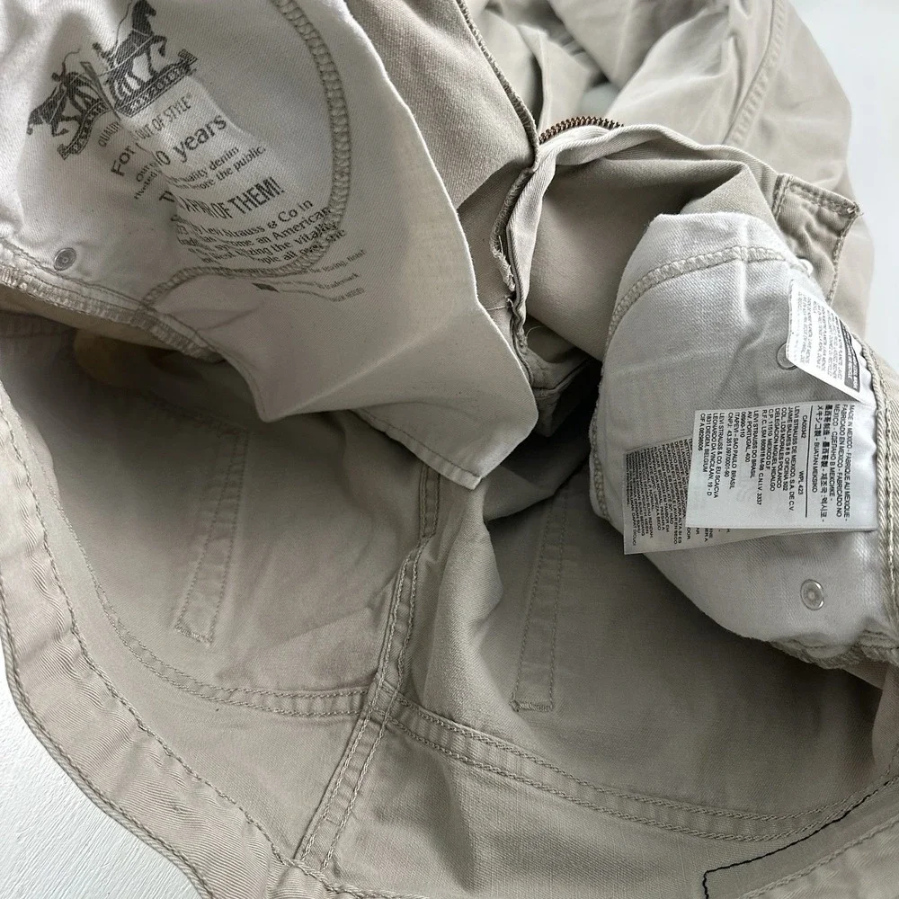 Levi’s 559 Relaxed Straight Jeans Mens 36x34 Beige Khaki Twill 100% Cotton